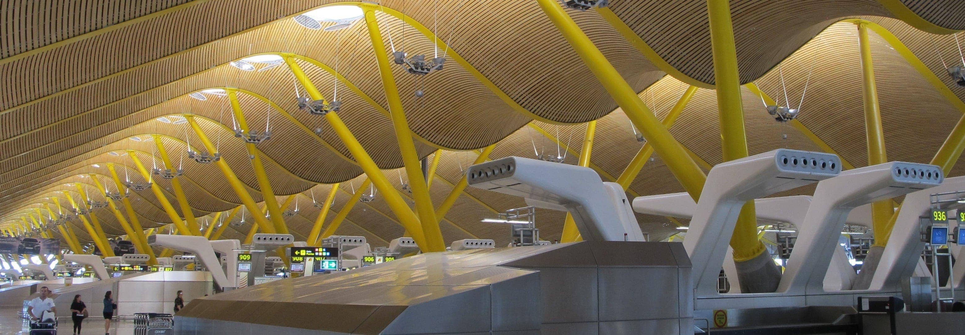 cleaning robots madrid barajas airport terminal 4