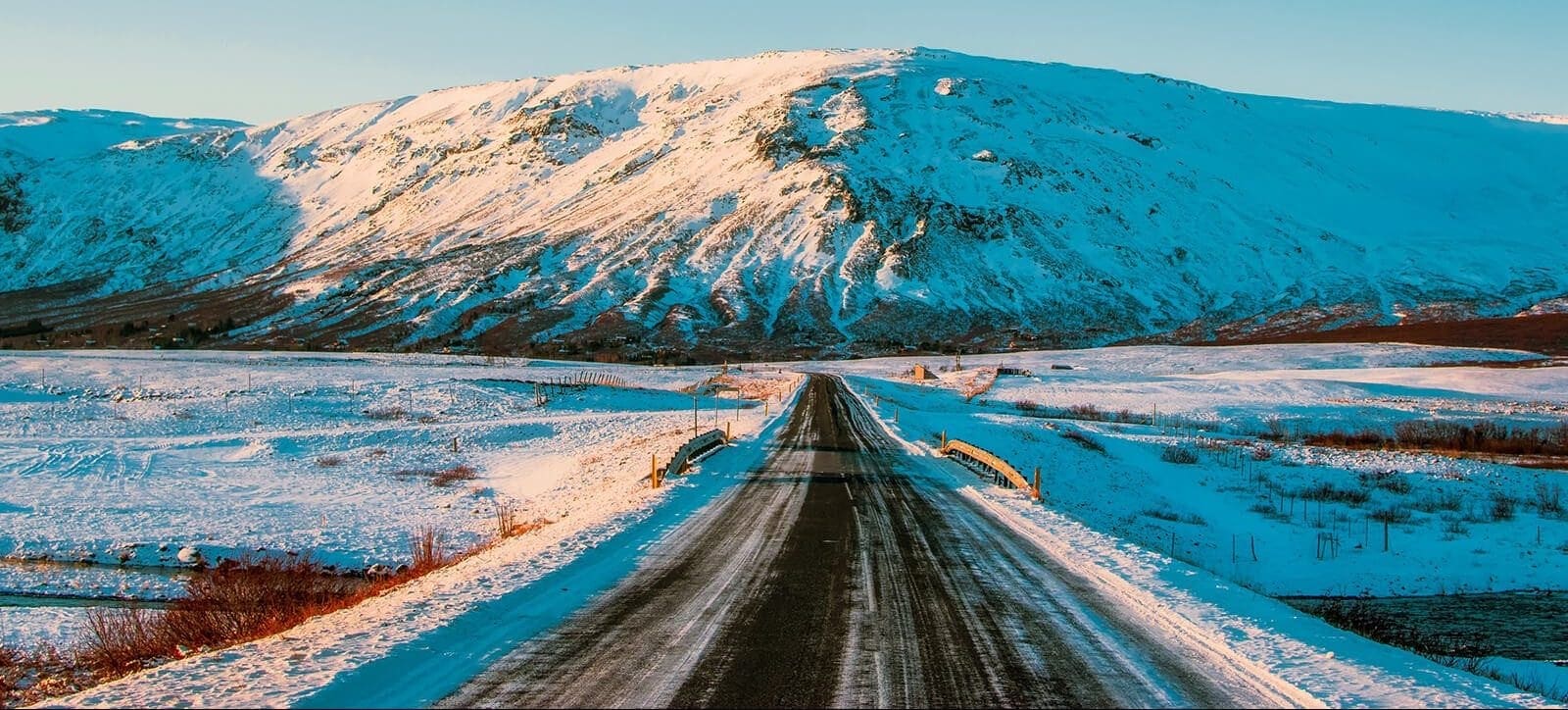 elfs and roads iceland